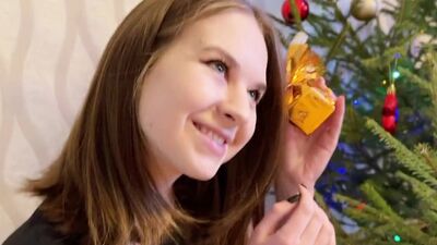 Шутка сводной сестрички обернулась в лучший подарок на рождество.