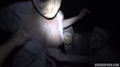 Медсестры из ада. outlast Ужастик, страшное порно В рот, малолетка школьница эротика секс трах ебля сиськи анал домашнее порно