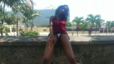 Nahomy - Public Pissing Compilation 001 non Stop Version