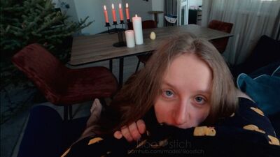 Ей не принципиально, кому сосать