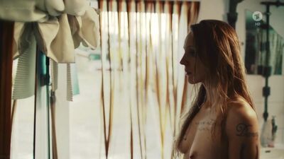 Petra Schmidt-Schaller, Mina Tander Nude - Eine gute Mutter (2017) Watch Online / Петра Шмидт-Шаллер, Мина Тандер - Хорошая мама