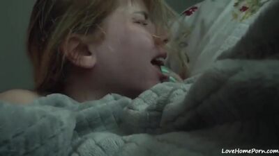 Первый раз в анал ебу одногруппницу Домашнее Порно Секс Малолетка Анал Школьница Вписка Инцест Одноклассница