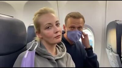 Водочки нам принеси, мы домой летм