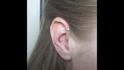 Пирсинг конч. Мастер Жанна Базанова. Тату салон Fox