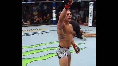 #UFC274 Чендлер нокаутировал Тони Фергюсона