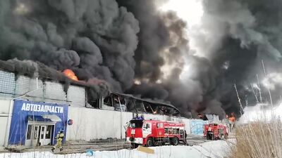 У пожарных кончился воздух. Погибли. Пожар на склад "Автотрейд" Красноярск 3.02.2021