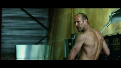 Джейсон Стетхам в штанах за 40 гривин