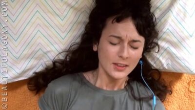 Подборка лиц (мастурбация и оргазм)