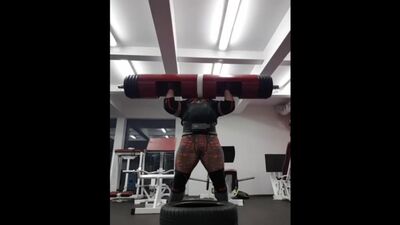 Жидрунас Савицкас, жим бревна 190 кг на 2 раза