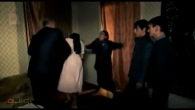 РУССКИЙ + чеченка = ЗВЕРИ ОБИЖАЮТСЯ КОДА ИХ ЕБУТ )))