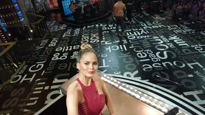 Лорен Коэн и Сонеква Мартин-Грин на «Lip Sync Battle»