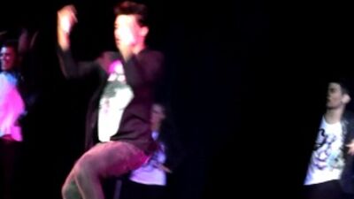 У меня, у меня сердце пылает,Горит для тебя, да просто сгорает.