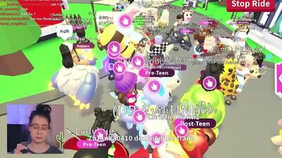 [Christie Charm] ВОЗВРАЩАЮ ПЕТОВ ПОСЛЕ ВЗЛОМА в Адопт Ми Роблокс Кристи Чарм