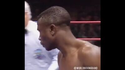 Принц» Насим Хамед первым же ударом в поединке отправляет в нокдаун своего соперника