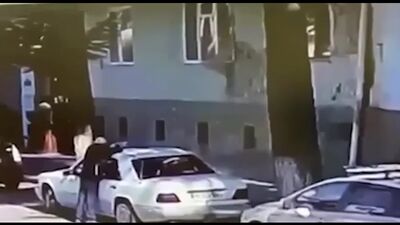 Момент обрушения дома в Батуми