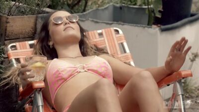 Rebecca Breeds - Molly s01e01-02 (2016) HD 720p Nude? Sexy! Watch Online / Ребекка Бридс - Молли