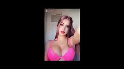 Centolain модель OnlyFans, BongoCam