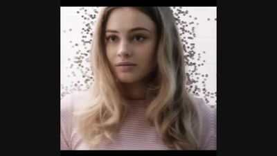 "Josephine Langford and Hero Tiffin"