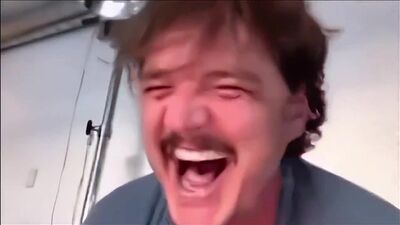 Pedro pascal (плачет, сначала вселый потом грустный)