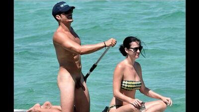 Орландо Блум голый с Кэти Перри на природе | Orlando Bloom naked Katy Perry