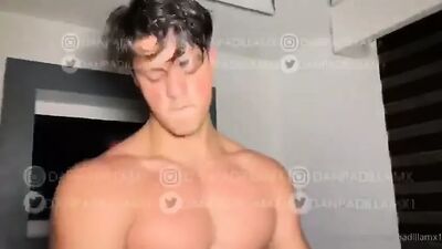 Daniel Padilla teniendo sexo