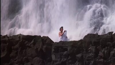 Bollywood Mandakini Raam Teri Ganga Maili