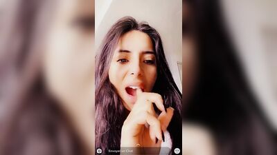 Leila beurette gros nichon sans soutif