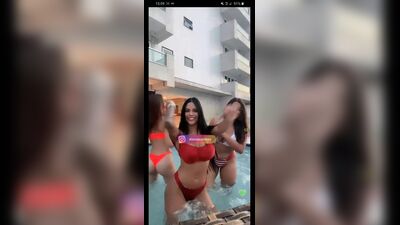 3 nenas en tanga