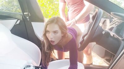 Не нужно останавливаться, секс в машине