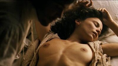 Елена Анайя (Elena Anaya) голая в фильме «Капитан Алатристе» (2006)