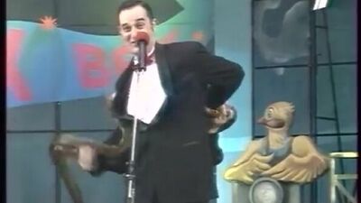 ЕрМИ - Приветствие (КВН Турнир десяти 2000. Финал)