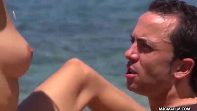 Жадно лижет пизду сестры(gjhyj,ctrc,порно,xxx,+18,анал,миниет,ингест,большой зад