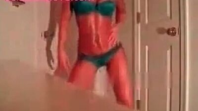 Женский стрептиз голышом