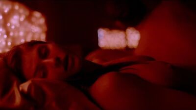 Александра Даддарио (Alexandra Daddario sex scenes in "Lost Girls and Love Hotels" 2020)