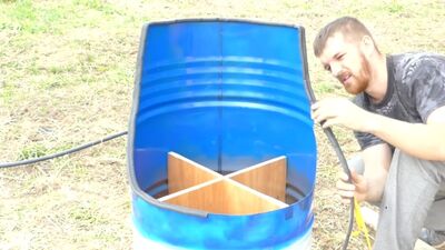 Шикарная самоделка из обычной 200 литровой бочки ! Не думал что так получится !