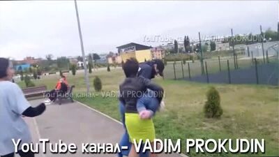 Алкашка с дитем.mp4