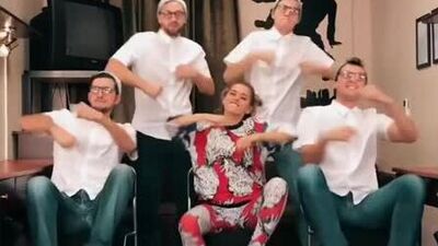 Анна Хилькевич записала видео вместе с группой «Заячий стон» под песню Монеточки