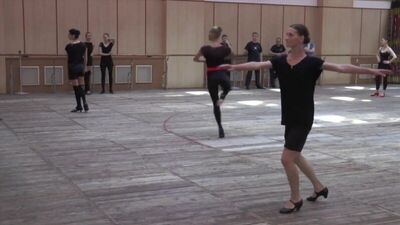 Ансамбль Вирский - девушки показывают класс!