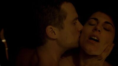 Антье Трауэ (Antje Traue) голая в фильме "Дело Баршеля" (Der Fall Barschel, 2015, Килиан Ридхоф) 1080p