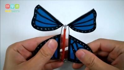 Бабочка из бумаги и проволоки. Реально летает.