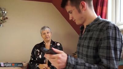 Бабушка и внук