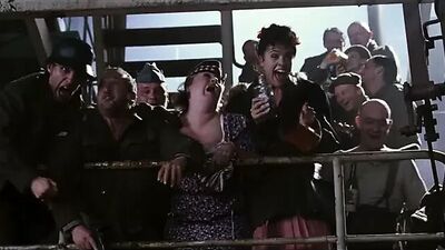 Carice Van Houten обнаженные сцены из фильмов и сериалов