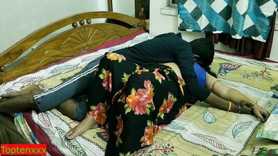 Индийский горячий секс с сексуальной женой друга! реальный секс для рупий