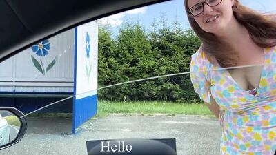 Двое студентов подвезли милфу-попутчика до кримпая