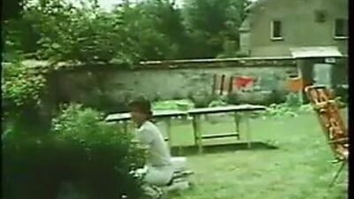 Gaelle, Malou ... и девственница 1977 (сцена группового секса)