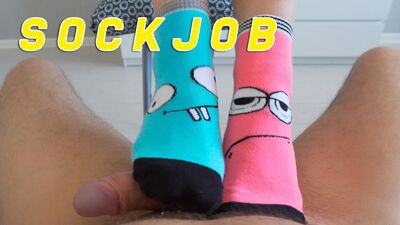 Stepsister asked brother to try socksjob for the first time