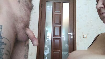 Высококачественный минет и зрелая толстушка с полным ртом спермы