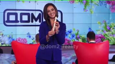 Бузова показывает минет в прямом эфире