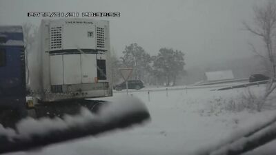 Дела прежде всего \ Фура чуть не убила \ рефрежиратор занесло