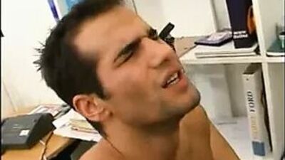 Натуральные мужчины кончают на девушек, подборка - выражение лица